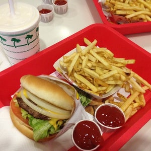 The 9 Best Places for Cheeseburgers in Westwood, Los Angeles