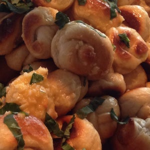 The 7 Best Places for Garlic Knots in the Upper East Side, New York