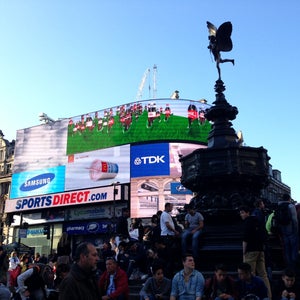 Piccadilly Circus