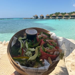 Papagayo Beach Bar