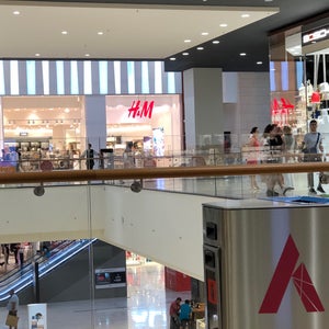 H&M