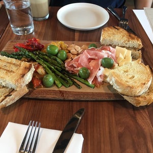 The 11 Best Places for Garlic Bread in Irvine