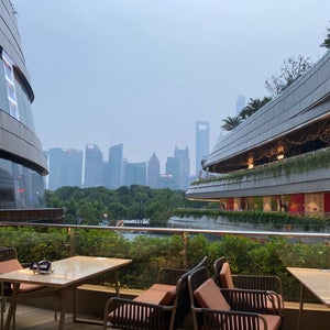 LENBACH Restaurant & Bar (?巴赫西餐&????)
