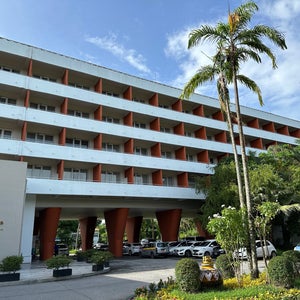 Inya Lake Hotel