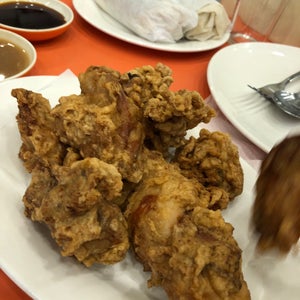 The 15 Best Places for Fried Chicken in Manila