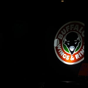 Buffalo Wings & Rings
