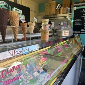 The 13 Best Ice Cream Parlors in Oakland