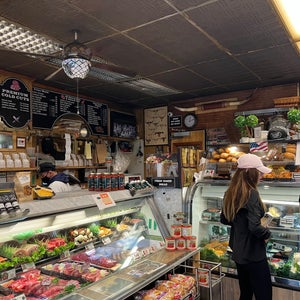 The 13 Best Delis in the Upper East Side, New York