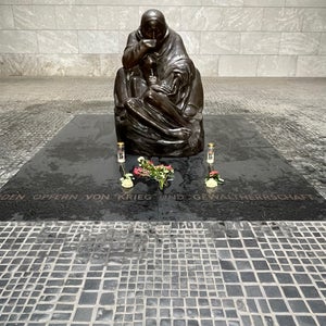 Neue Wache