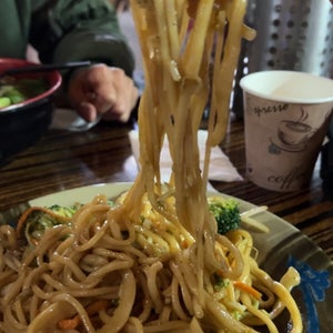 The 15 Best Places for Fried Noodles in New York City