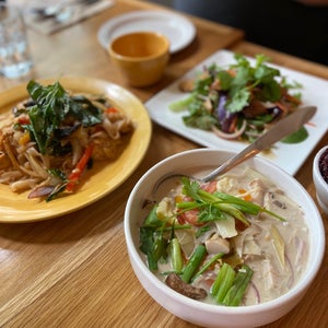 The 15 Best Places for Green Curry in Seattle
