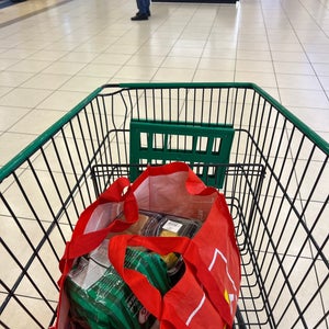 LuLu Hypermarket - Khalidiyah Mall (???? ?ا?بر?ار?ت)
