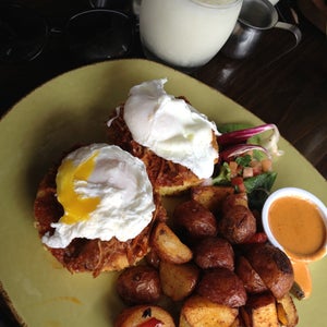 The 15 Best Places for Brunch Cocktails in the East Village, New York