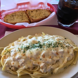 The 11 Best Places for Chicken Alfredo in Los Angeles