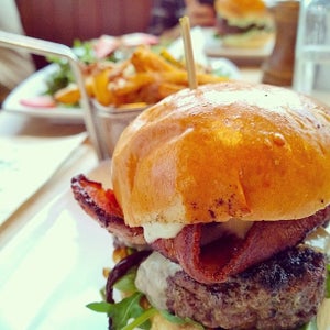 The 7 Best Places for Signature Burgers in Seattle