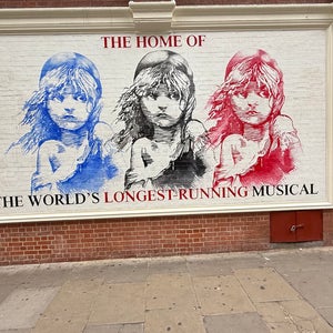 Sondheim Theatre