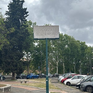 Piazza dellEmporio