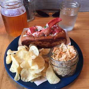 The 15 Best Places for Seafood Sandwiches in Chicago