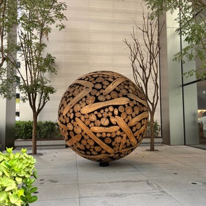 Apple Myeongdong (Apple ??)