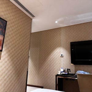 Niranta Airport Transit Hotel & Lounge