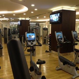 lists featuring shape club wyndham kalamis