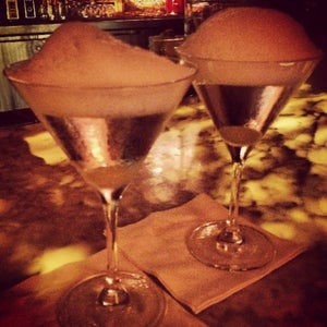 The 15 Best Places for Dirty Martinis in Miami Beach