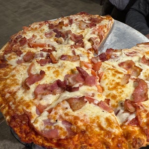 Santa Lucia Pizza