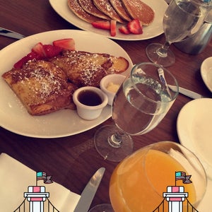 The 9 Best Places for Buttermilk Pancakes in Midtown East, New York