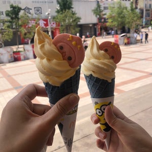 McDonalds (麦??)