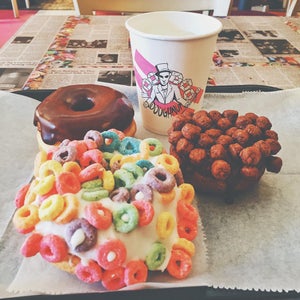 The 13 Best Places for Apple Fritters in Austin