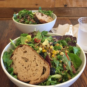 The 15 Best Places for Healthy Salads in Santa Monica