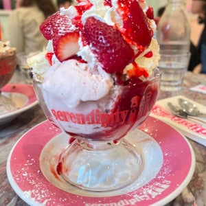 The 7 Best Places for Strawberry Dessert in the Upper East Side, New York