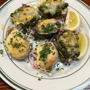 The 15 Best Places for Oysters in Portland