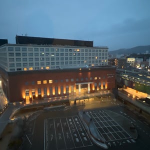 Piazza Hotel (???????????????)