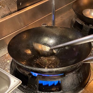 MOMO WOK BOX