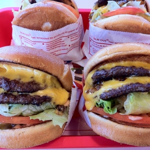 The 15 Best Places for Cheeseburgers in Phoenix