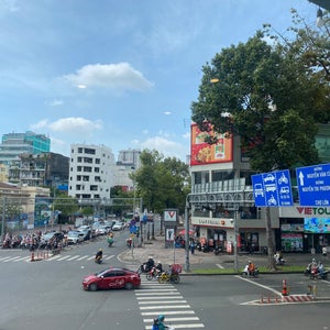 Phuc Long Coffee & Tea Express