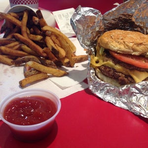 The 15 Best Places for Cheeseburgers in Montreal