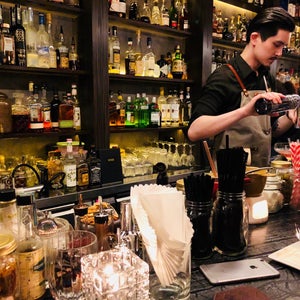 The 15 Best Places for Cocktails in Hong Kong
