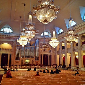 Grand Hall of St Petersburg Philharmonia (Фила�?мония им. �?. �?. Шос�?акови�?а. �?ол�?�?ой зал)