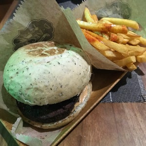 The 15 Best Places for Burgers in Salvador