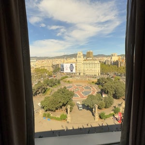 Olivia Plaza Hotel
