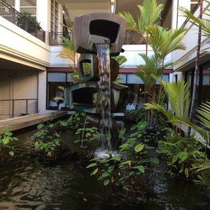 The 15 Best Places for Malls in Honolulu