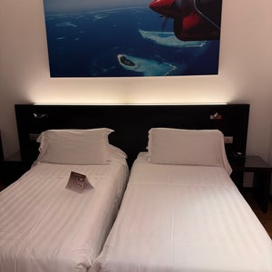Card International Hotel