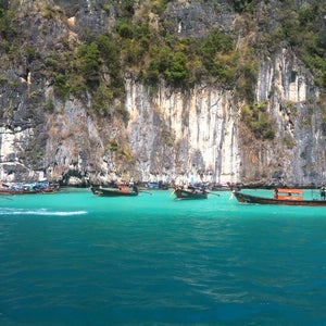 Loh Samah Bay