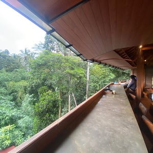 Warung Babi Guling Depot Betty