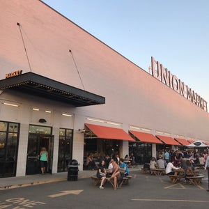 The 13 Best Gourmet Stores in Washington