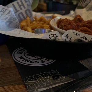 Buffalo Wings & Rings