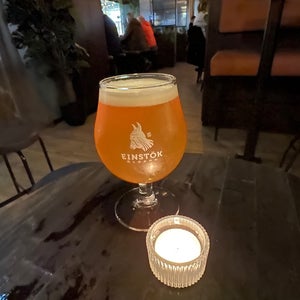 Einstök Bar