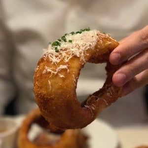 The 9 Best Places for Onion Rings in Chelsea, New York